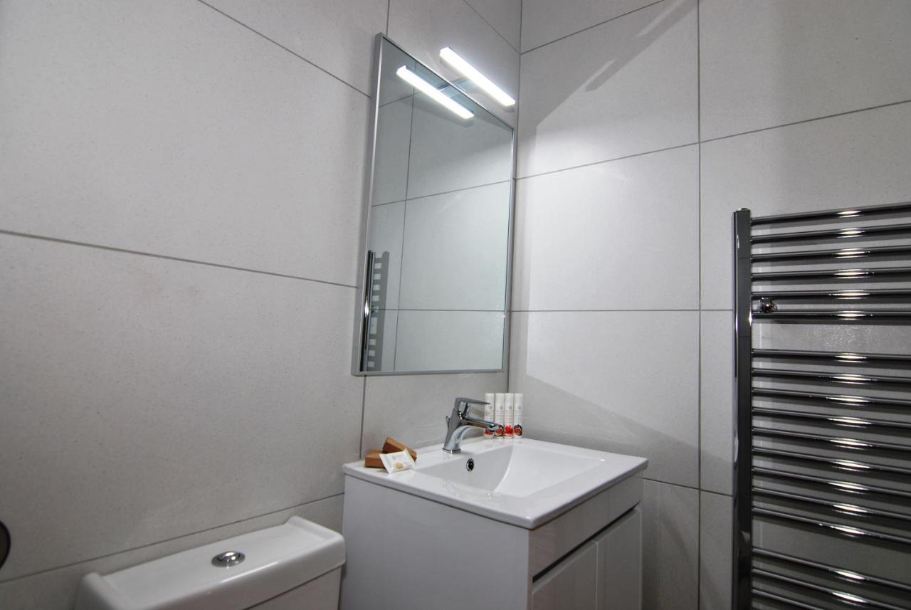 Brand New Cozy Basement Apartment Argostoli  Exterior foto